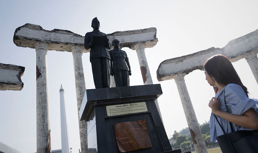 Wisata Sejarah Di Tugu Pahlawan Surabaya