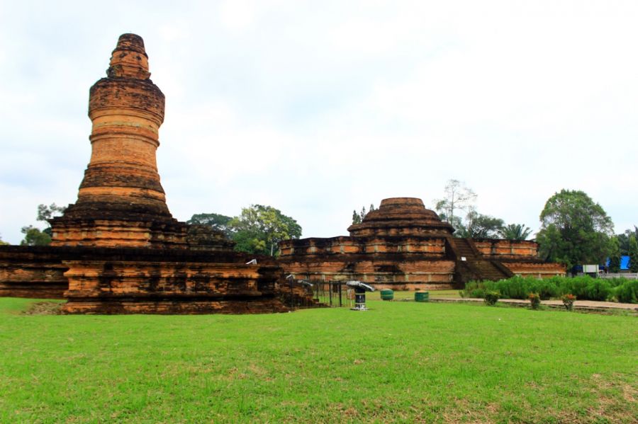 Candi budha terbesar di dunia adalah